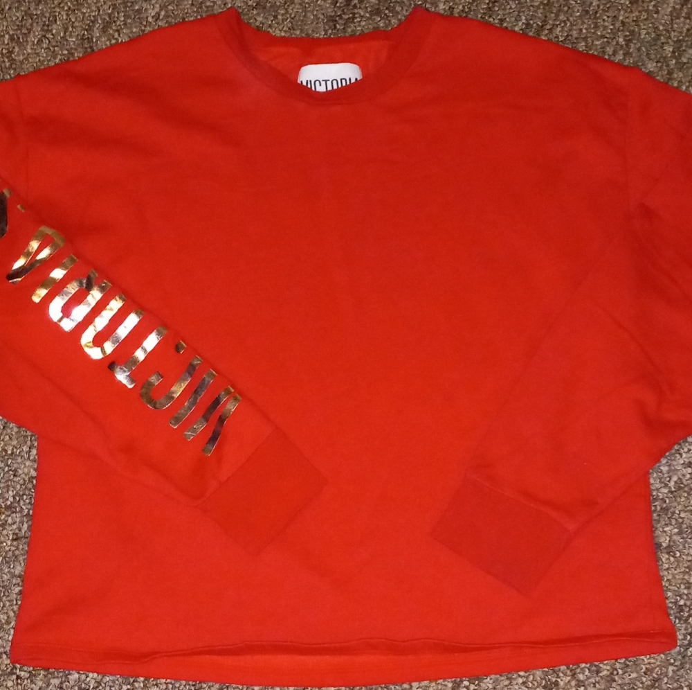 Victoria Sport Sweater
